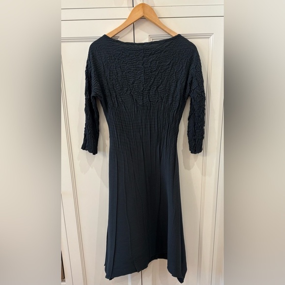 Babette Charcoal Color 3/4 Sleeve Dress—BEAUTIFUL!!  Like New!! Great for Travel - Picture 1 of 8